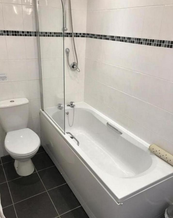 Mundford Lynford Hall Hotel מראה חיצוני תמונה