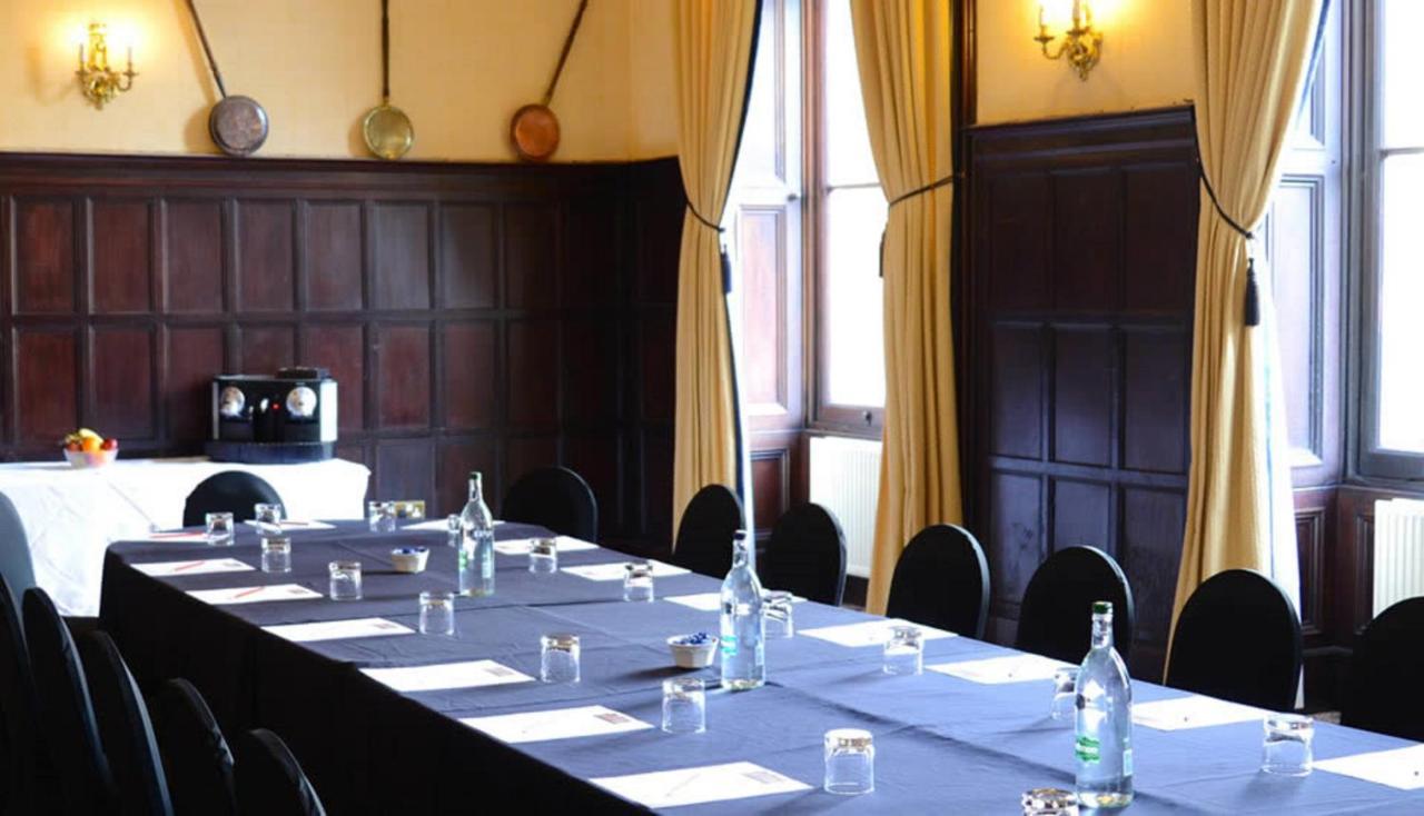 Mundford Lynford Hall Hotel מראה חיצוני תמונה