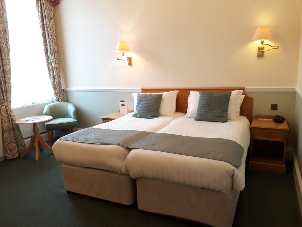 Mundford Lynford Hall Hotel מראה חיצוני תמונה