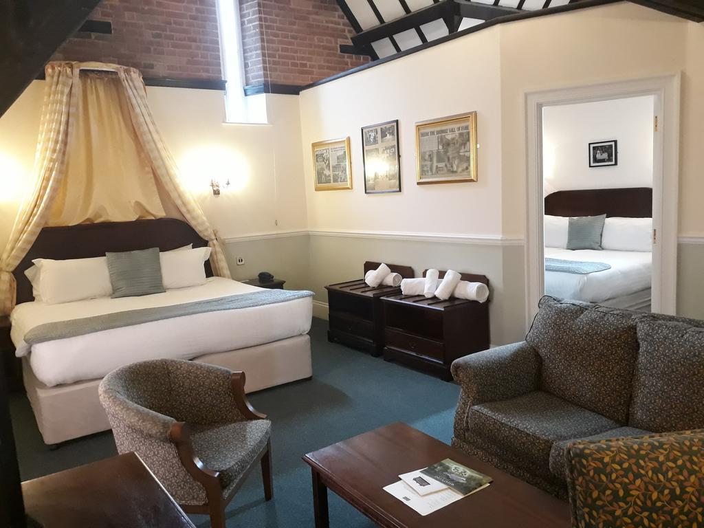 Mundford Lynford Hall Hotel מראה חיצוני תמונה