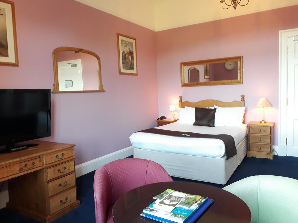 Mundford Lynford Hall Hotel מראה חיצוני תמונה