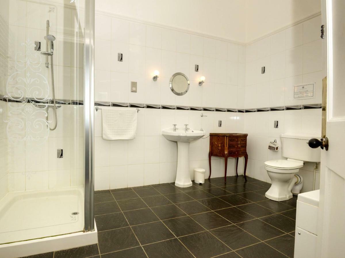 Mundford Lynford Hall Hotel חדר תמונה